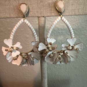 Stella & Dot Cynthia Flower Earrings